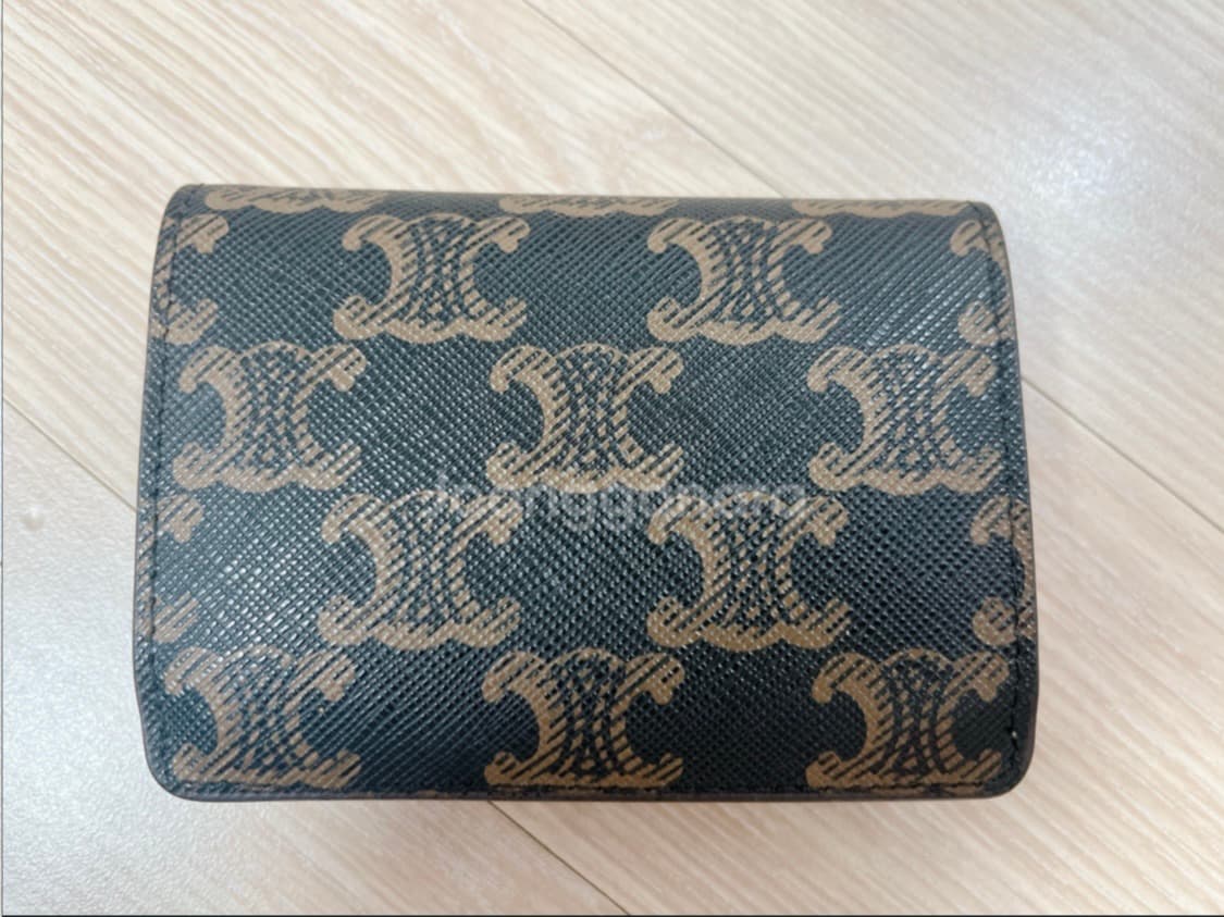 셀린느 트리옹프 카드지갑 상품이미지3