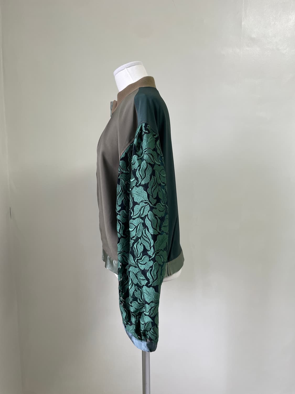 빈티지 Rosier 플로럴 레이스 슬리브 배색 집업 자켓 상품이미지3