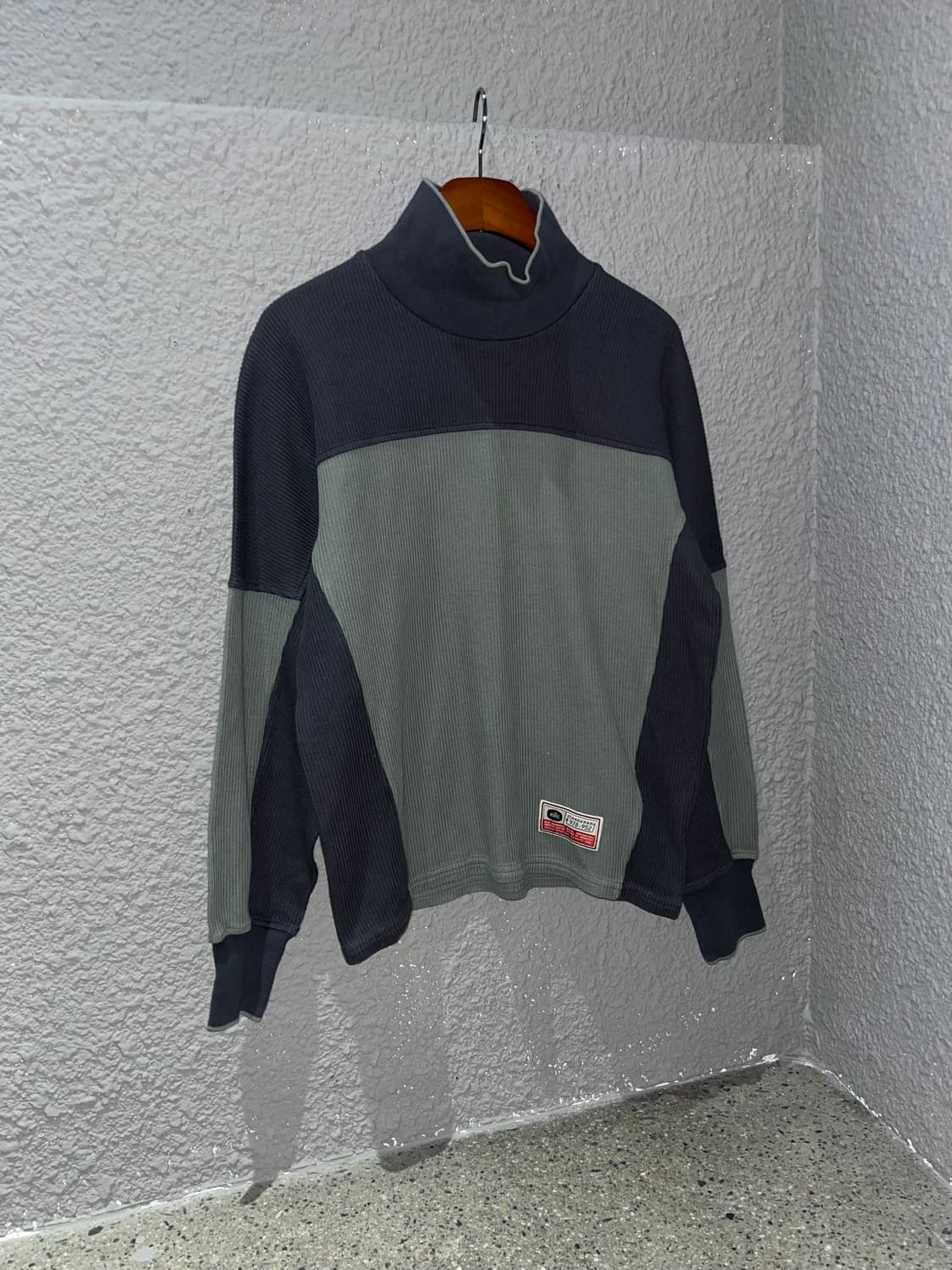 나이키 배색 니트 상품이미지1