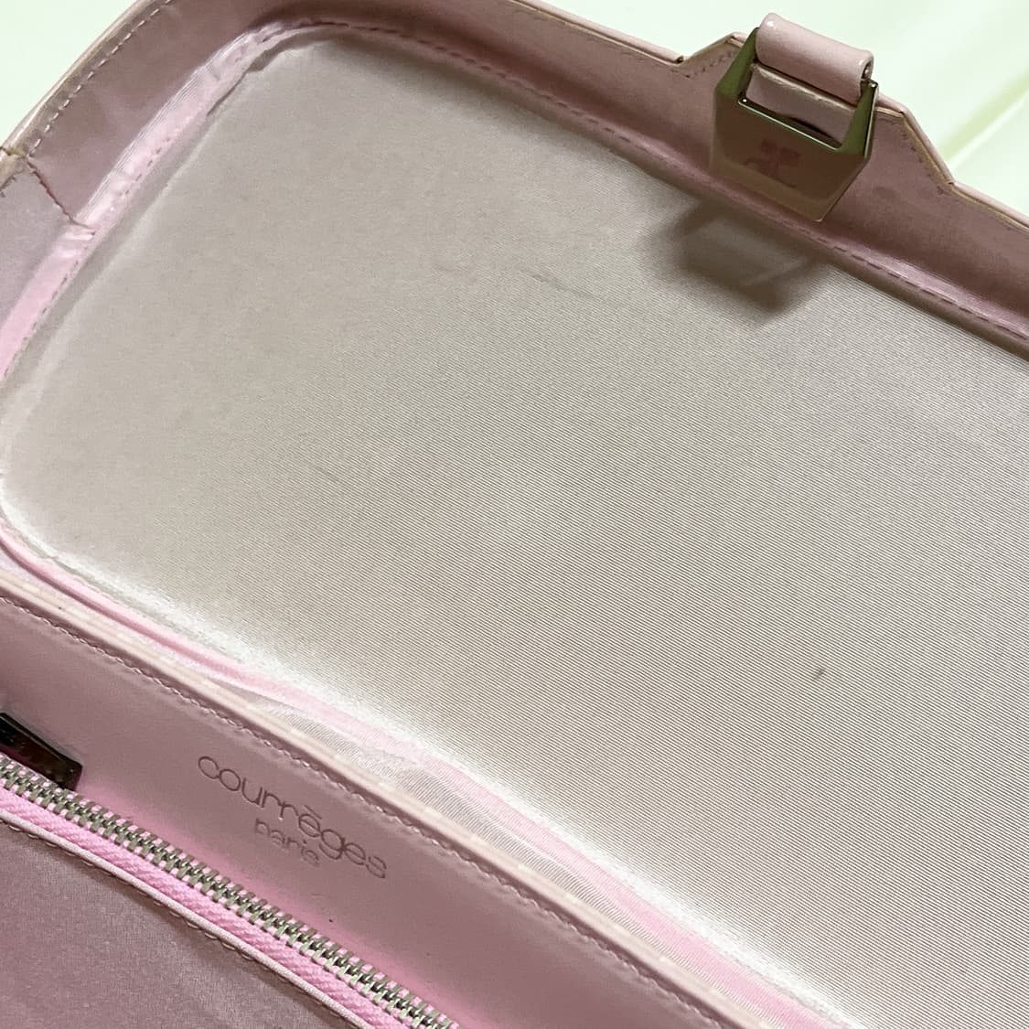 희귀빈티지 ) courreges 쿠레쥬 꾸레쥬 베니티백 상품이미지4