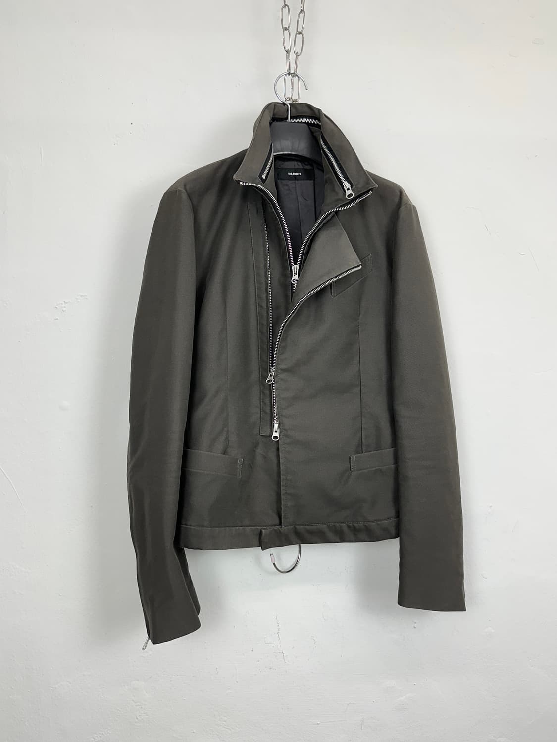 THE TWELVE Asymmetric High-Neck Double Z 상품이미지4