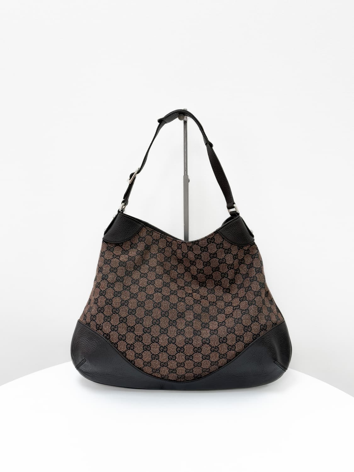 구찌 GG 캔버스 레더 트리밍 호보백 상품이미지1