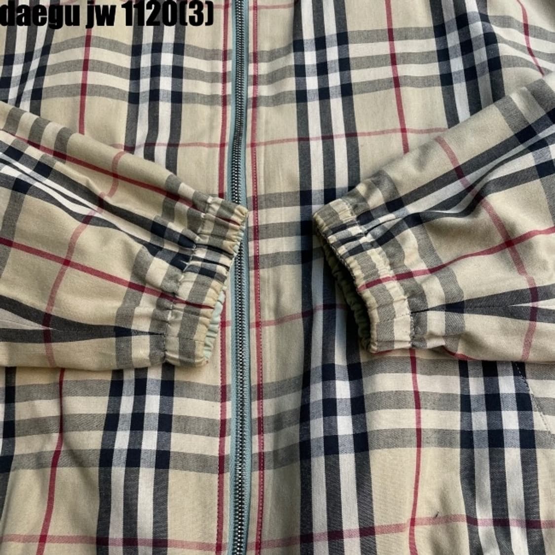 버버리 양면 자켓 이염많음 상품이미지4