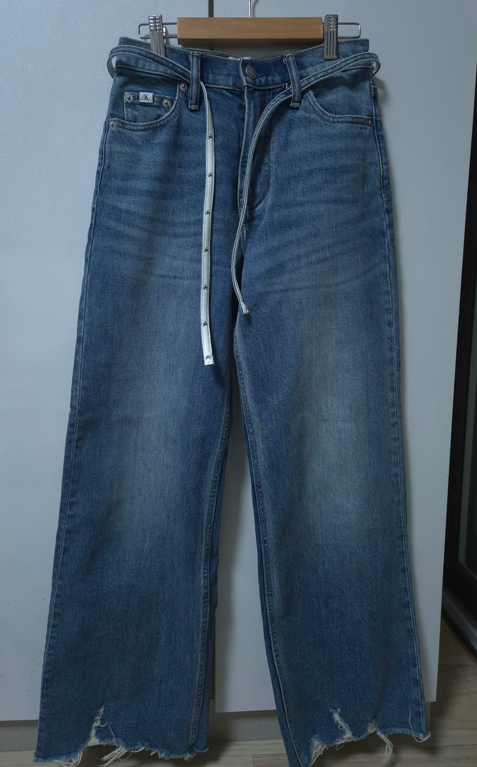 캘빈클라인 하이라이즈 와이드 이탈리안 데님 팬츠 상품이미지1
