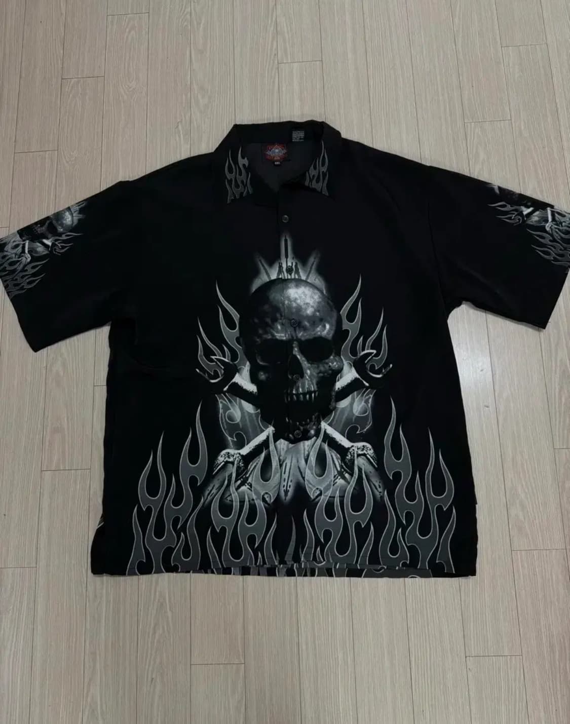 Dragonfly  락스핏 스컬 화이어 프레임 프린트 반팔셔츠 상품이미지2