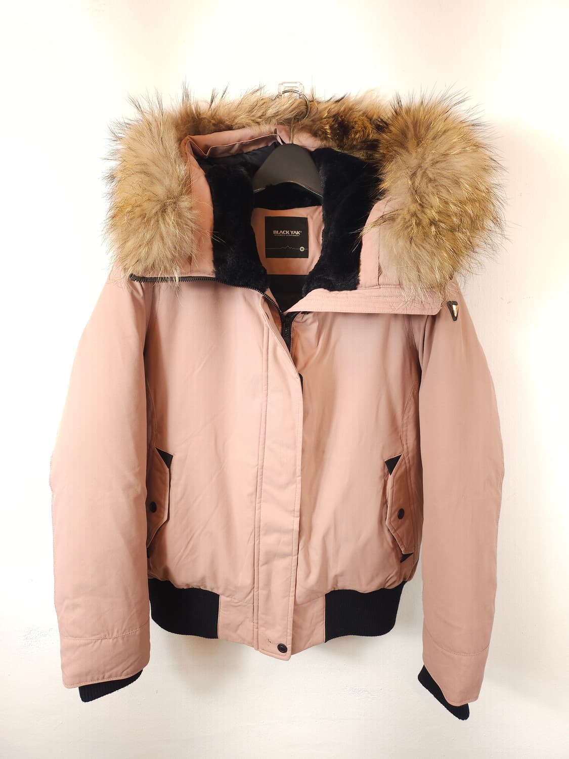 블랙야크 여성 숏다운후드패딩 인디핑크 95 M 상품이미지1