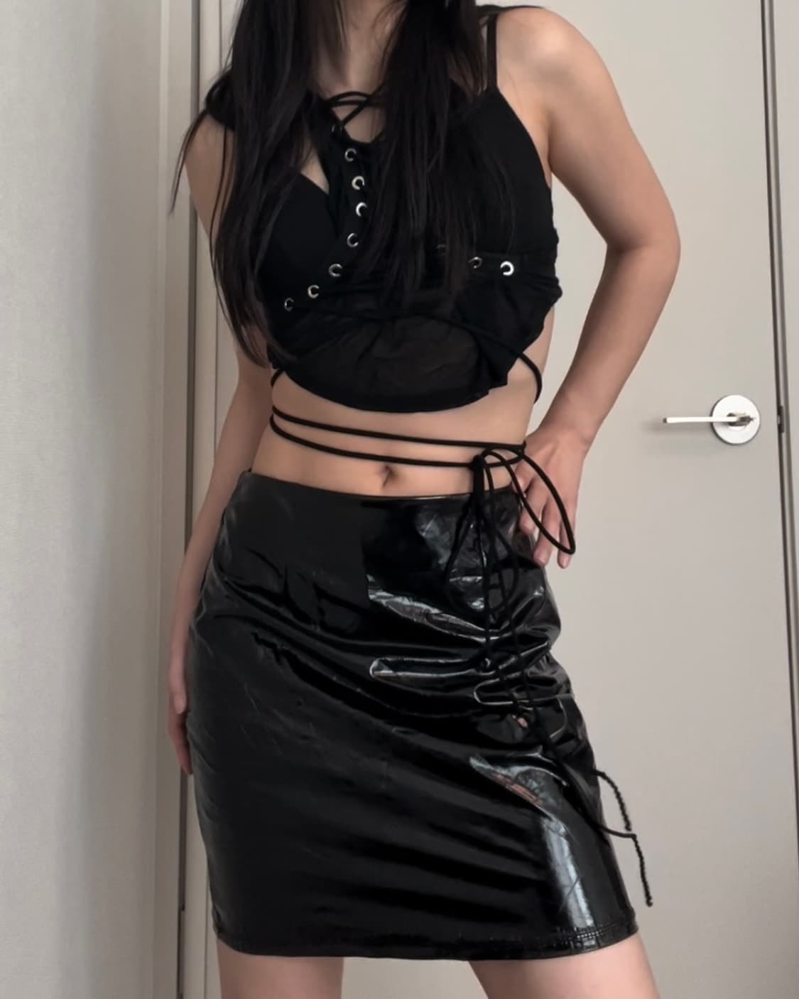 black enamel leather skirt 상품이미지3