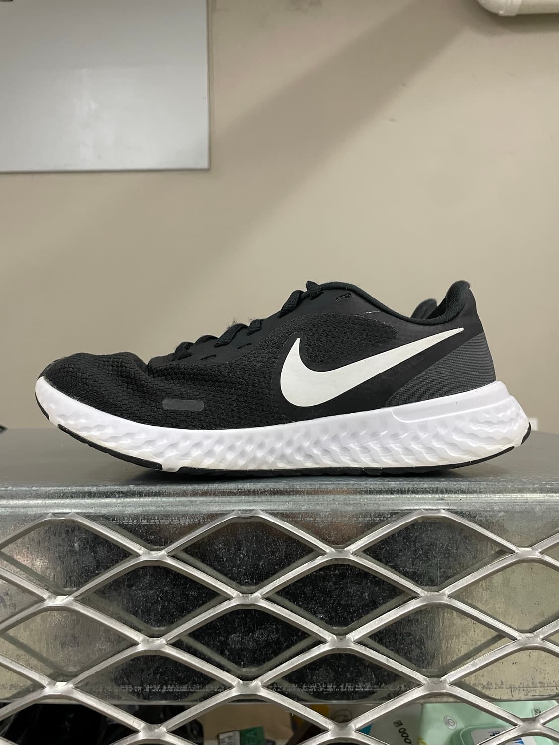 나이키 레볼루션 5 블랙 235  상품이미지1