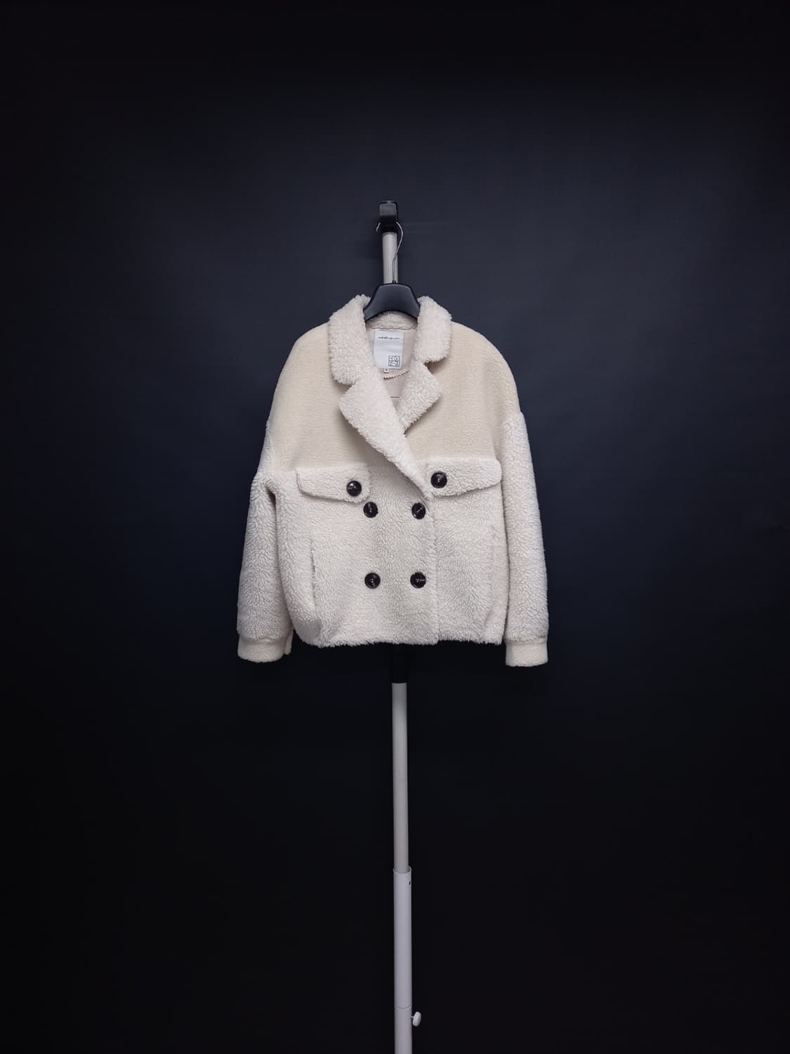 에고이스트 숏 비숑 부클 인조 무스탕 55.66 상품이미지4