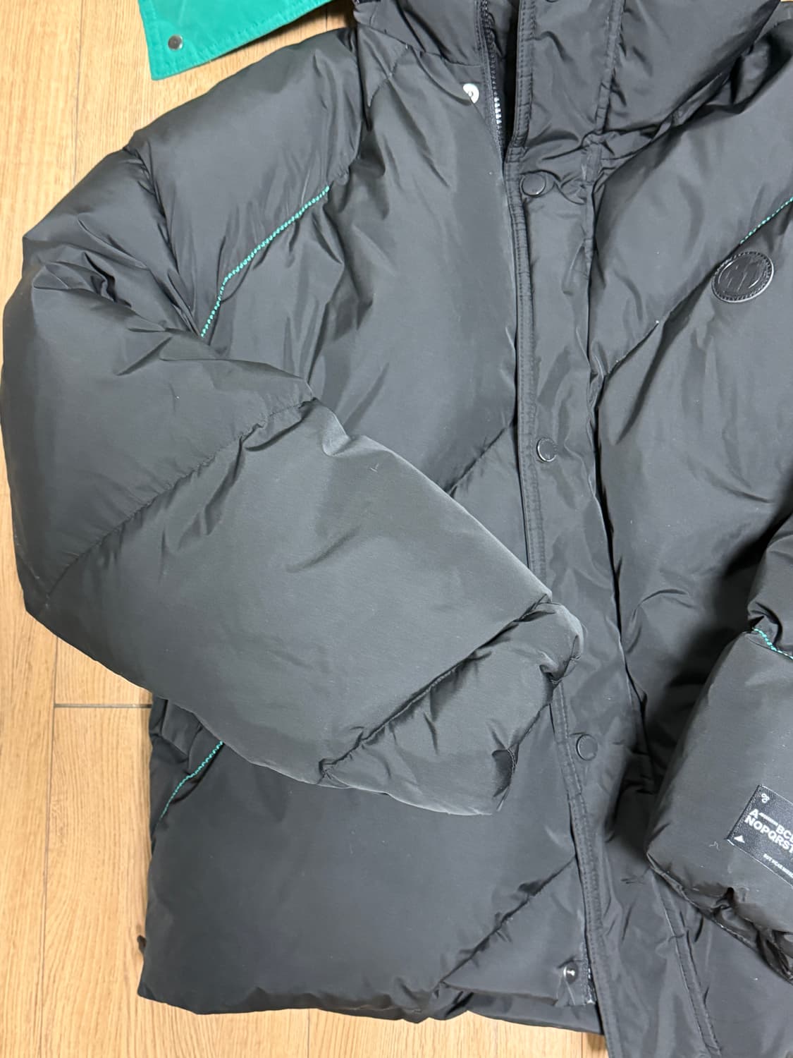 자라X아더에러 콜라보 오버사이즈 패딩 사이즈 S  상품이미지3