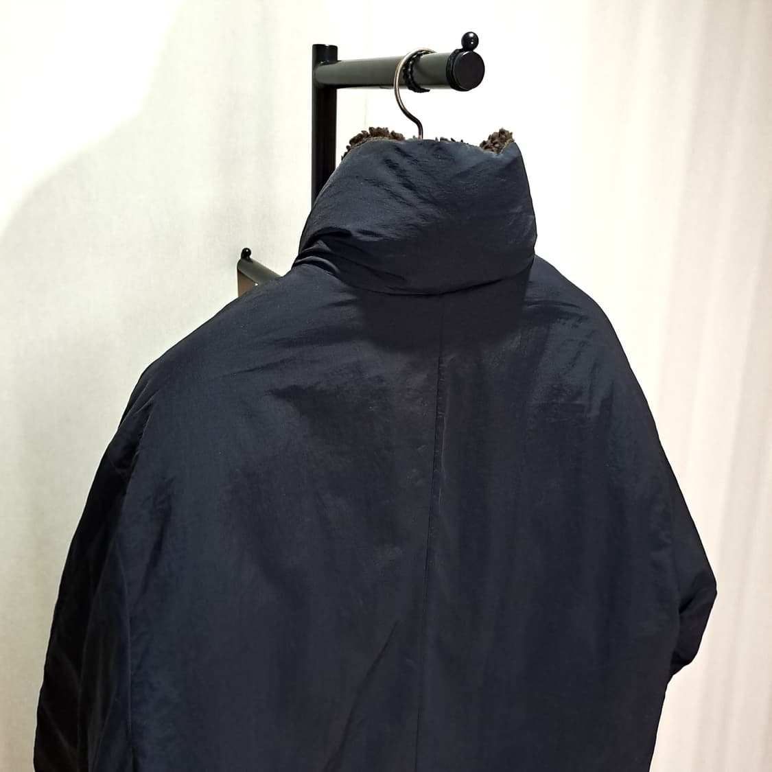 (택포) 22FW 커스텀멜로우 새드스마일 필드 다운 L B4 상품이미지5