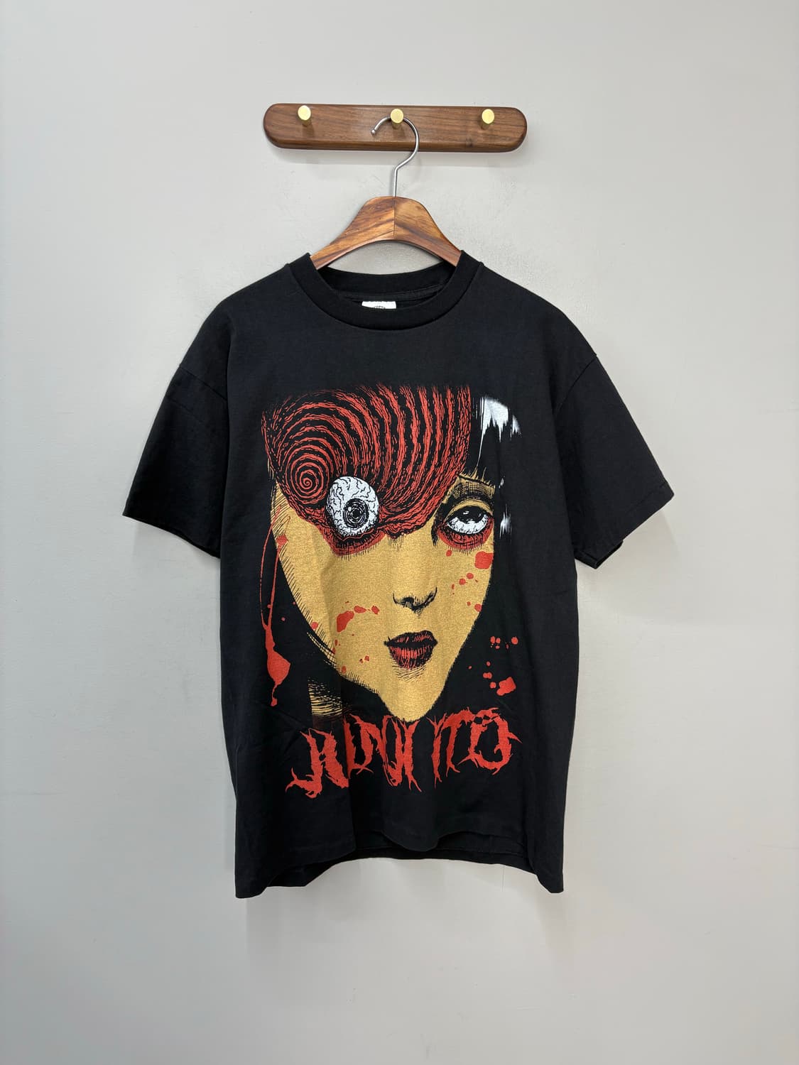 이토준지 빈티지 소용돌이 애니 반팔 A3016 상품이미지2