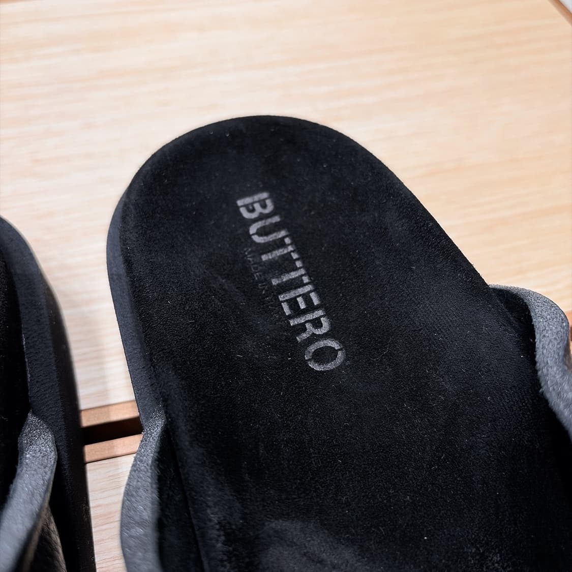 (정품/새상품) BUTTERO 부테로 남성 블랙 레더 크로스 스트랩 샌들 상품이미지2