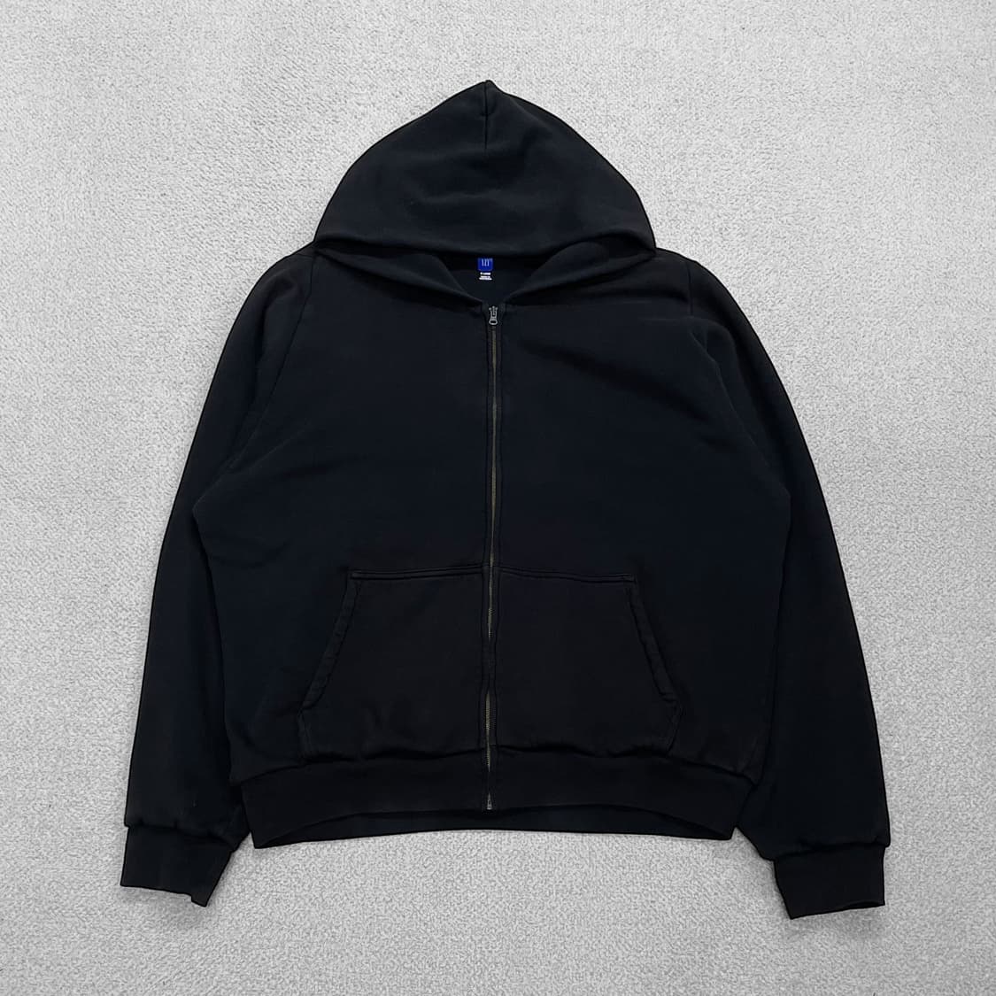 이지 x 갭 YZY 익스클루시브 후드 집업 블랙 상품이미지1