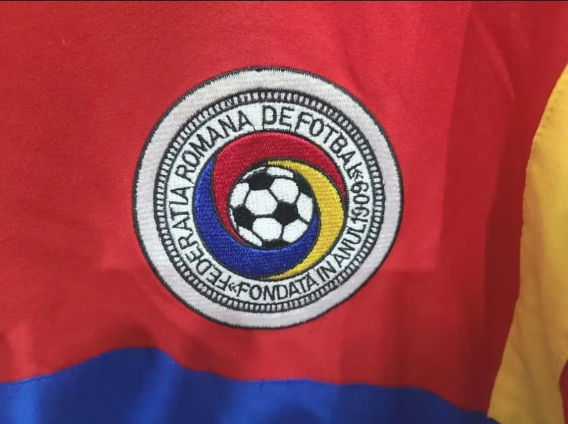 아디다스 🇷🇴 루마니아 축구국대 바람막이 상품이미지3