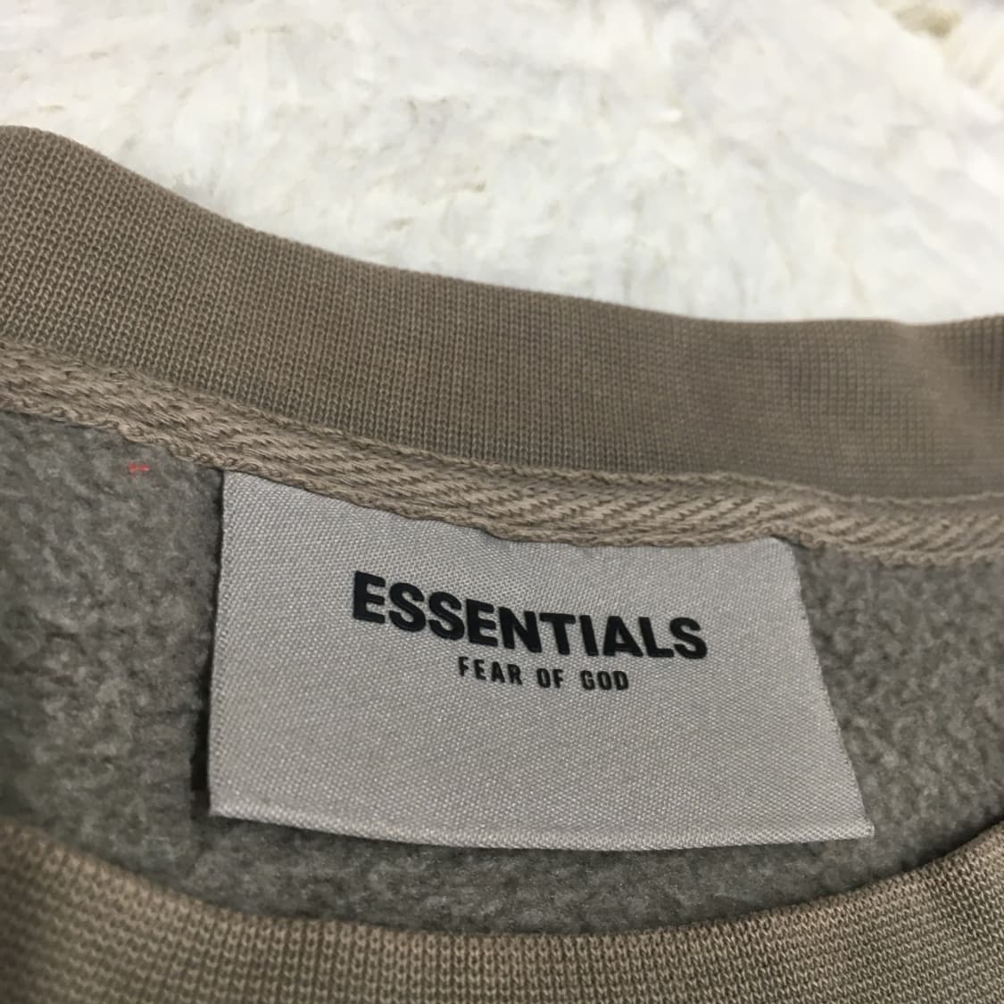 피오갓 에센셜 빅로고 맨투맨 DD01 상품이미지2