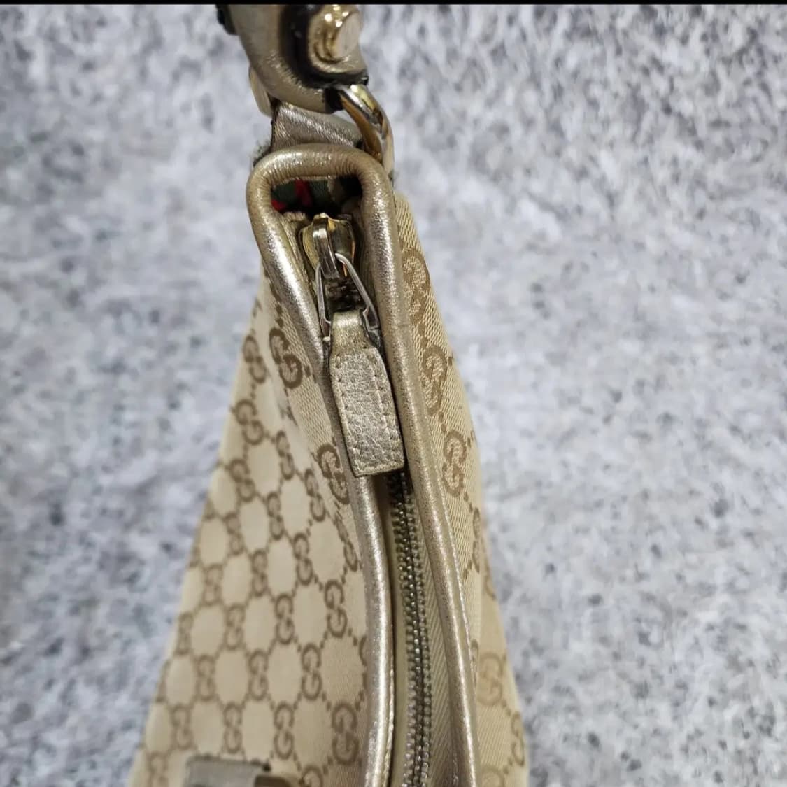 구찌 GG 캔버스 숄더백 상품이미지8