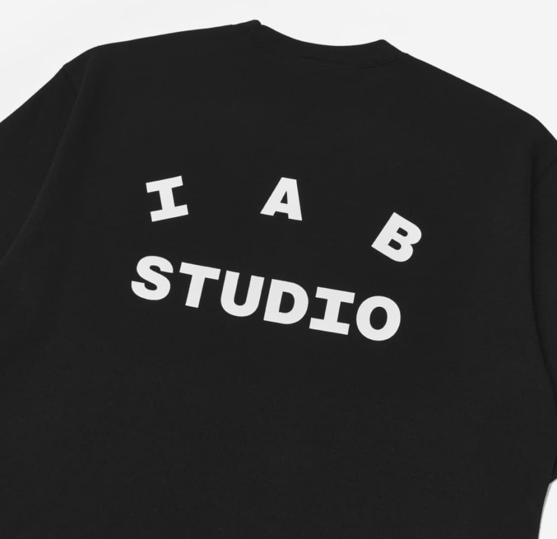 아이앱 스튜디오 티셔츠 블랙 화이트 상품이미지3