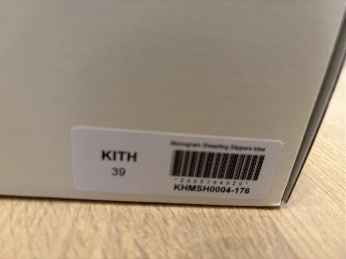 키스 모노그램 시어링 슬리퍼 상품이미지8