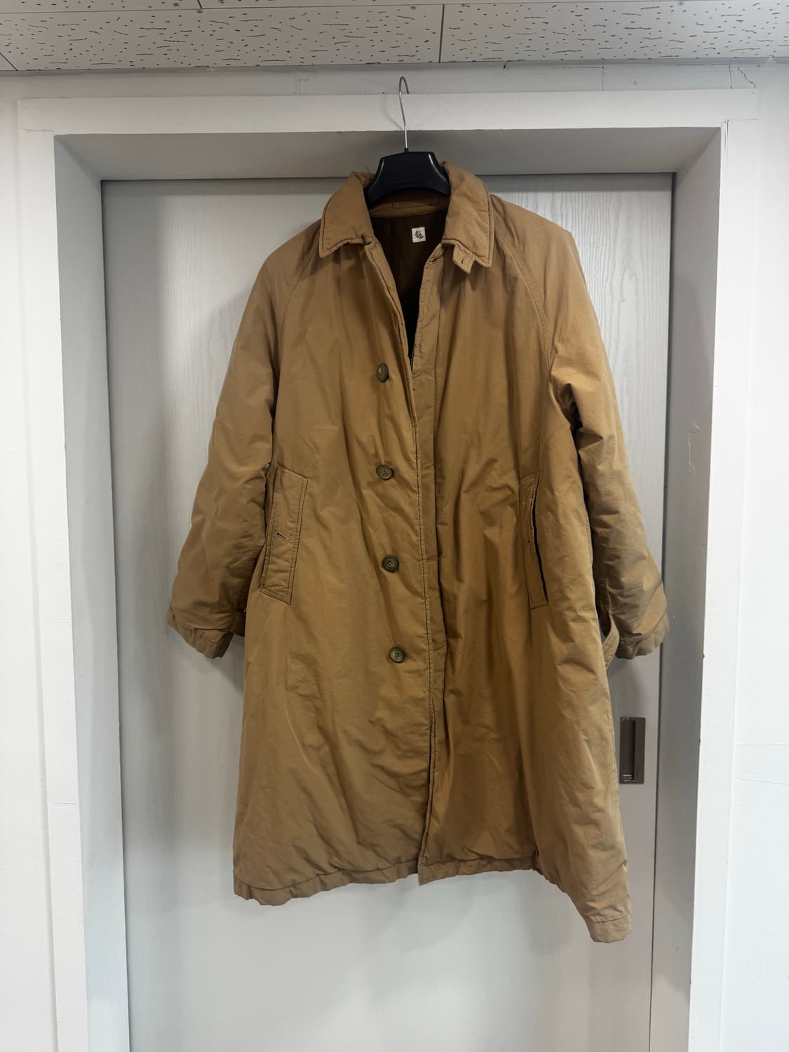 캡틴선샤인 패디드 트러블러 코트40 상품이미지1