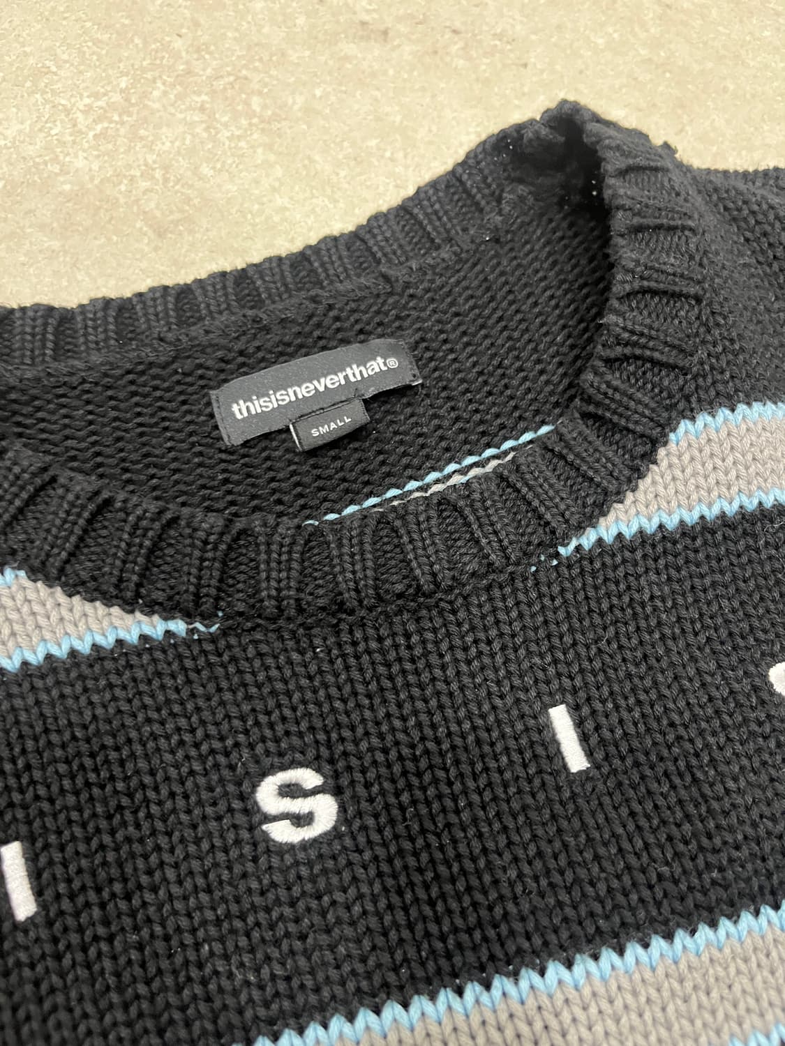 [S] 디스이즈네버댓 스트라이프 니트 상품이미지3