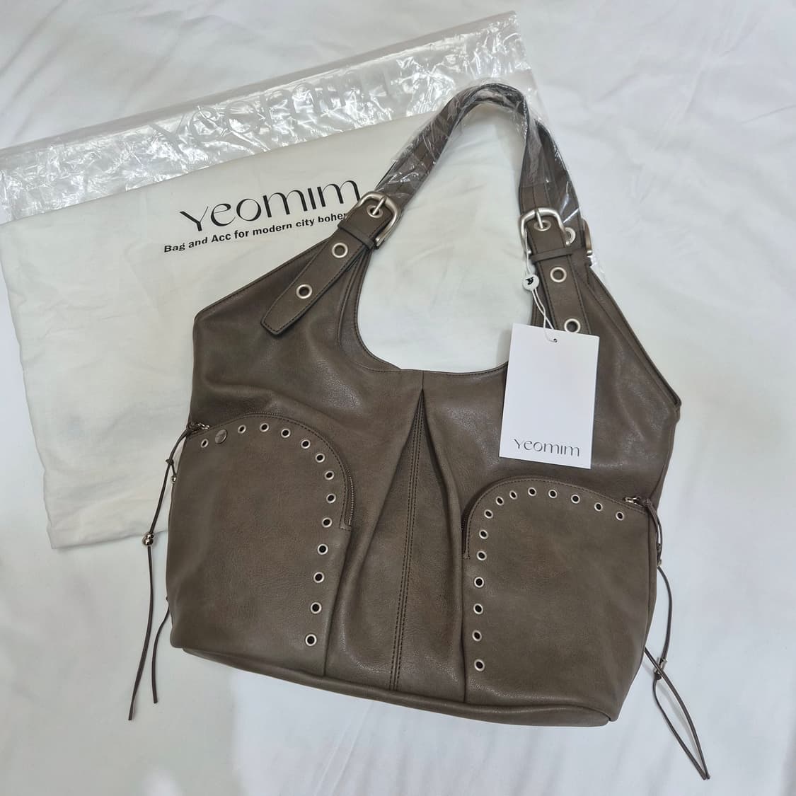 (새상품) 여밈 베르소백(짙은 회갈색) 상품이미지1