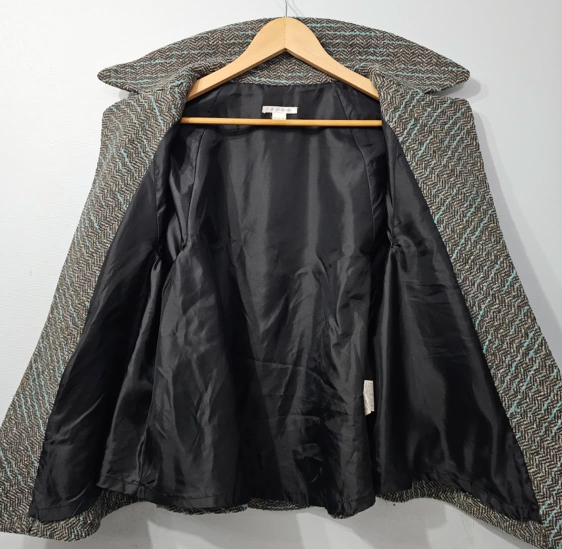 손정완 헤링본 트위드 케이프 코트 ~55반 상품이미지4