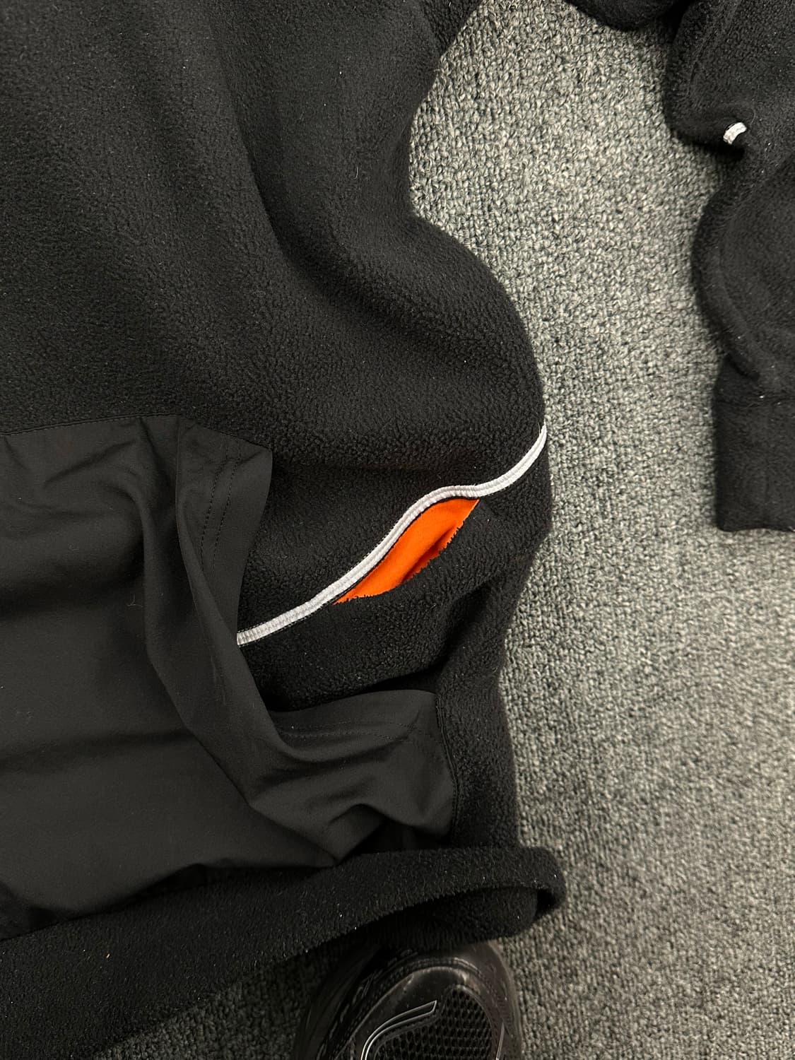 L)아디다스 빈티지 에센셜 리플렉트 인 더 다크 폴라 플리스 하프집업 상품이미지7