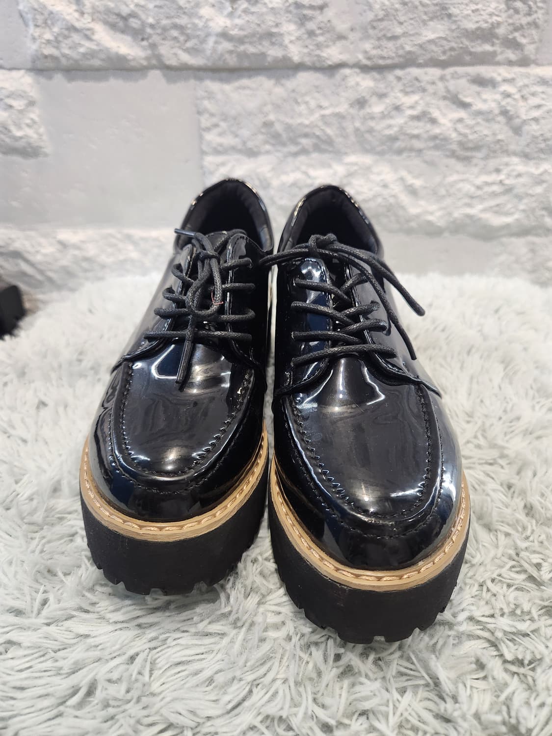 블랙 페이턴트 플랫폼 로퍼

하이엔드 감성🖤 220 상품이미지10