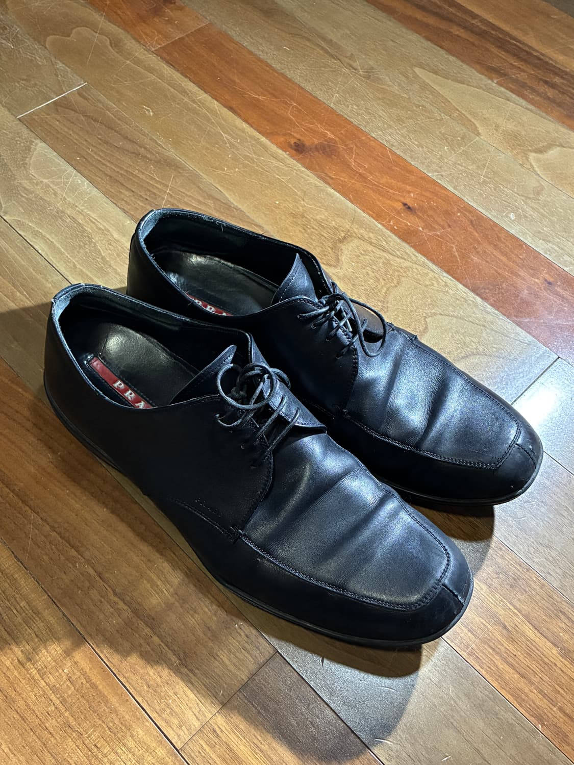 프라다스포츠 더비 9.5(285) 상품이미지1