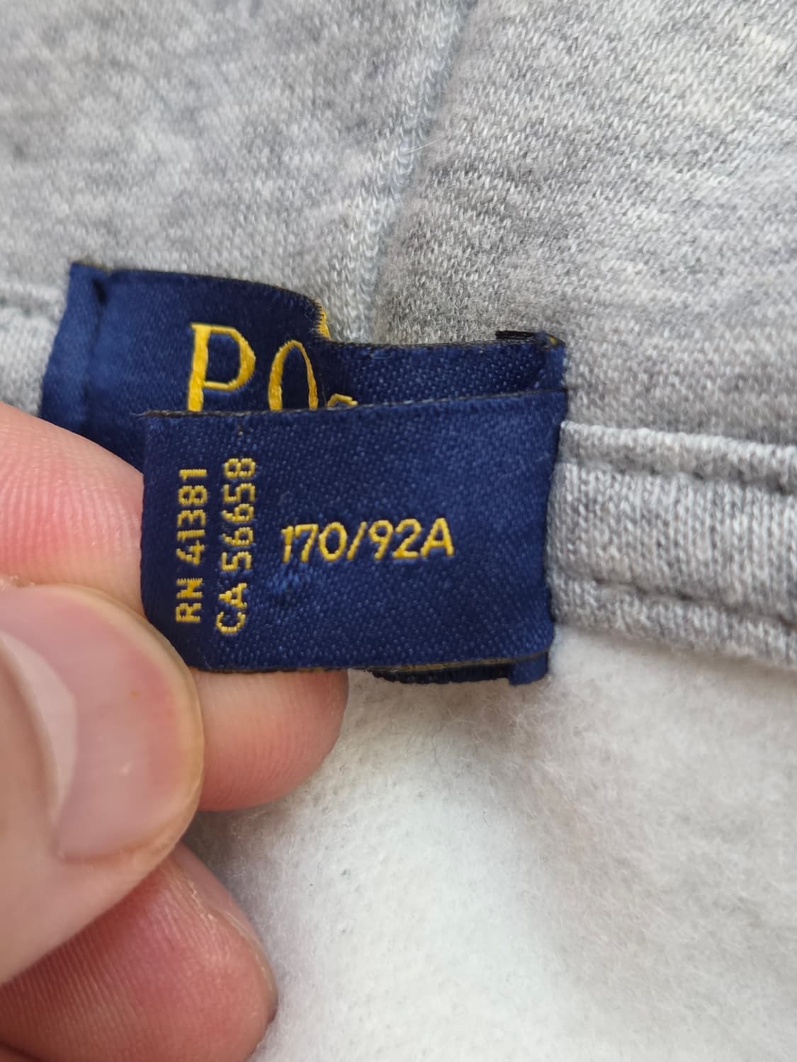 폴로 랄프로렌 후드집업 L사이즈입니다. 무난한 회색이라 어느 옷에도 잘  상품이미지5