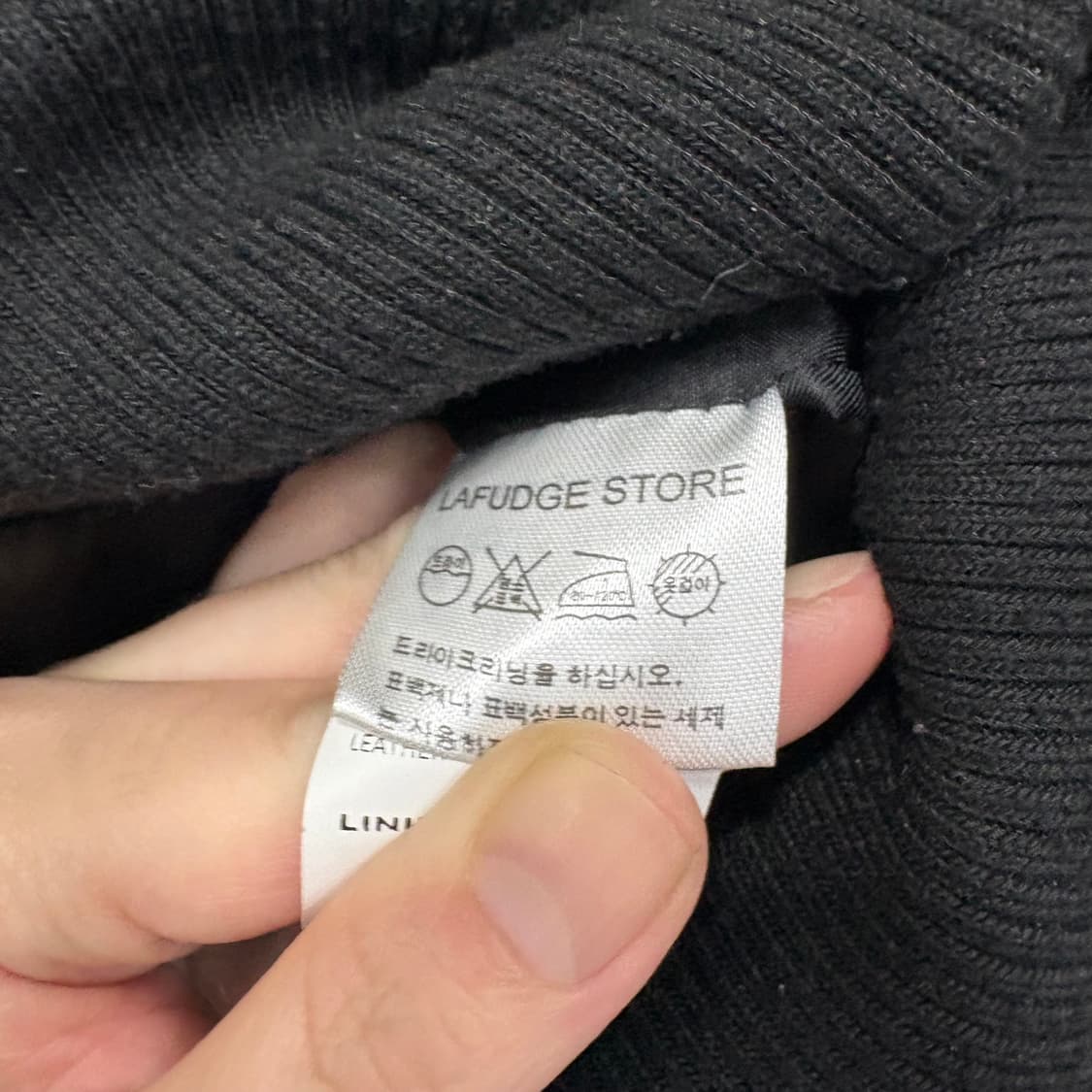 라퍼지스토어 버프워시 버핑레더 인시전 바이커 자켓 상품이미지5