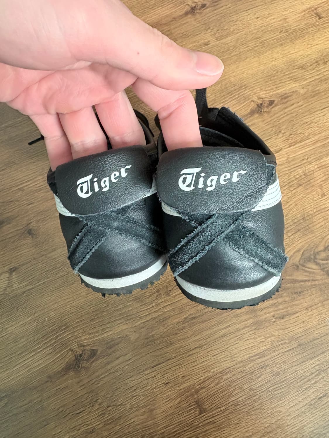 오니츠카 타이거 멕시코 66 블랙 상품이미지2