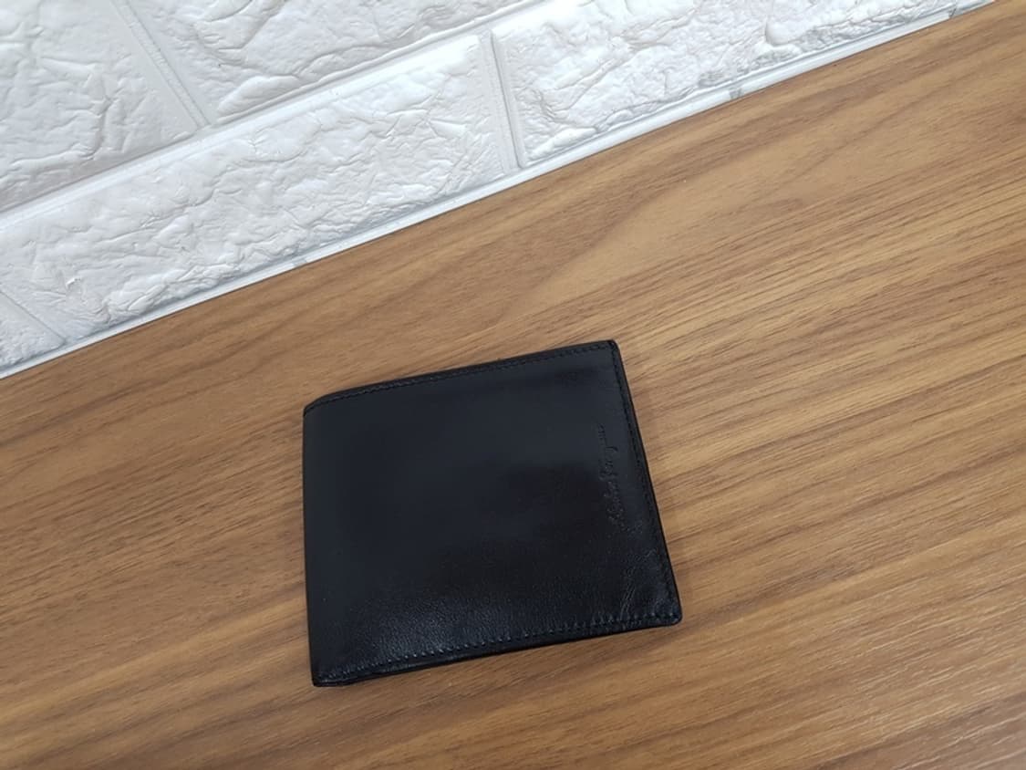 페라가모 남성 지갑 (정품) 상품이미지2