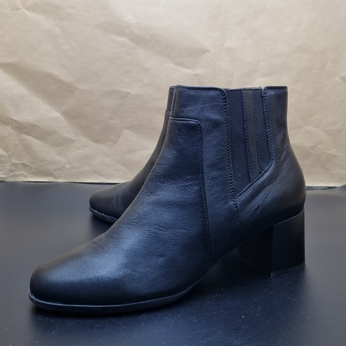 제옥스 가죽 여성 앵클부츠38 240 굽6 상품이미지1