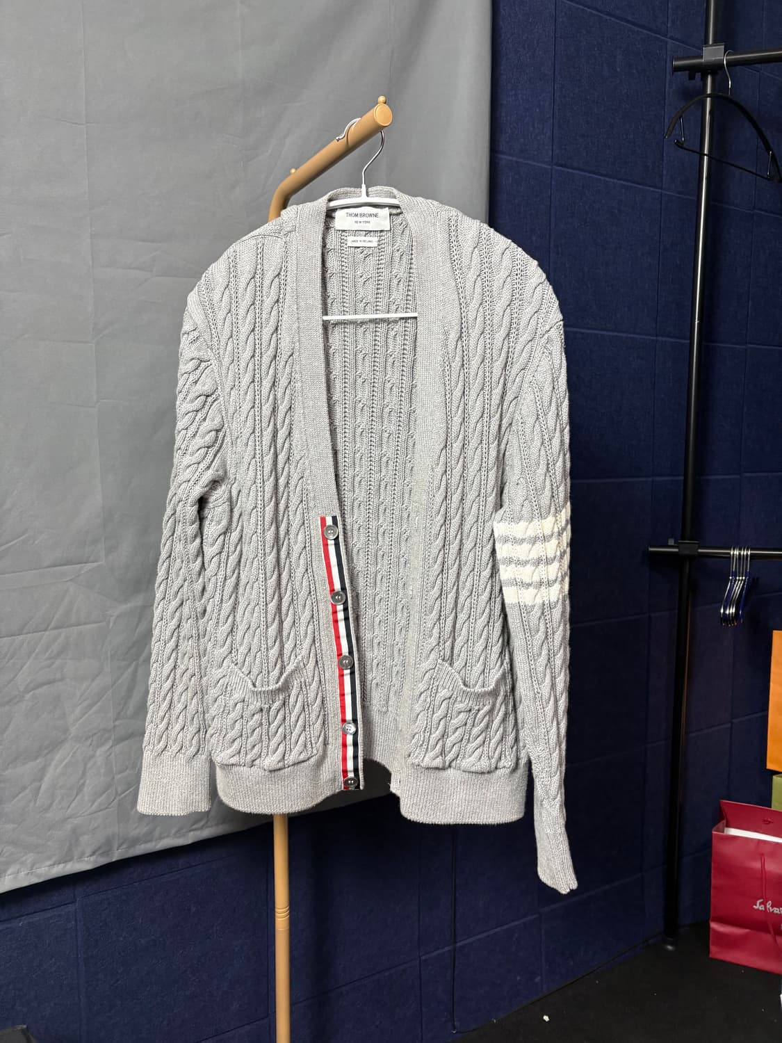 톰브라운 그레이 케이블 니트 가디건(4사이즈) 상품이미지1