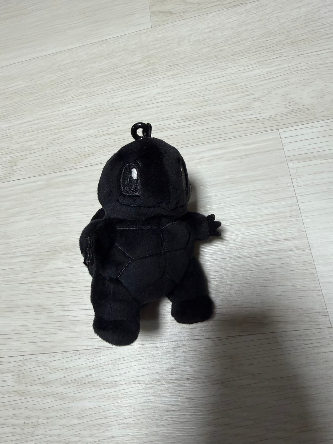 프라그먼트 x 포켓몬 INN 프로젝트 TBP 마스코트 키링 꼬부기 블랙 상품이미지1