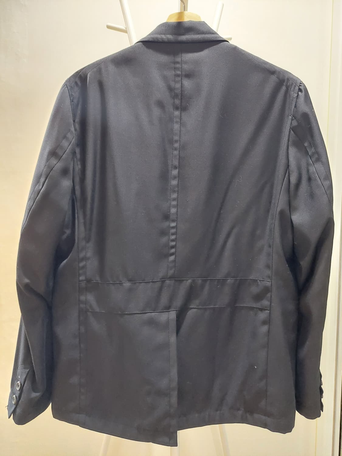 이스트로그 블랙 자켓 상품이미지6