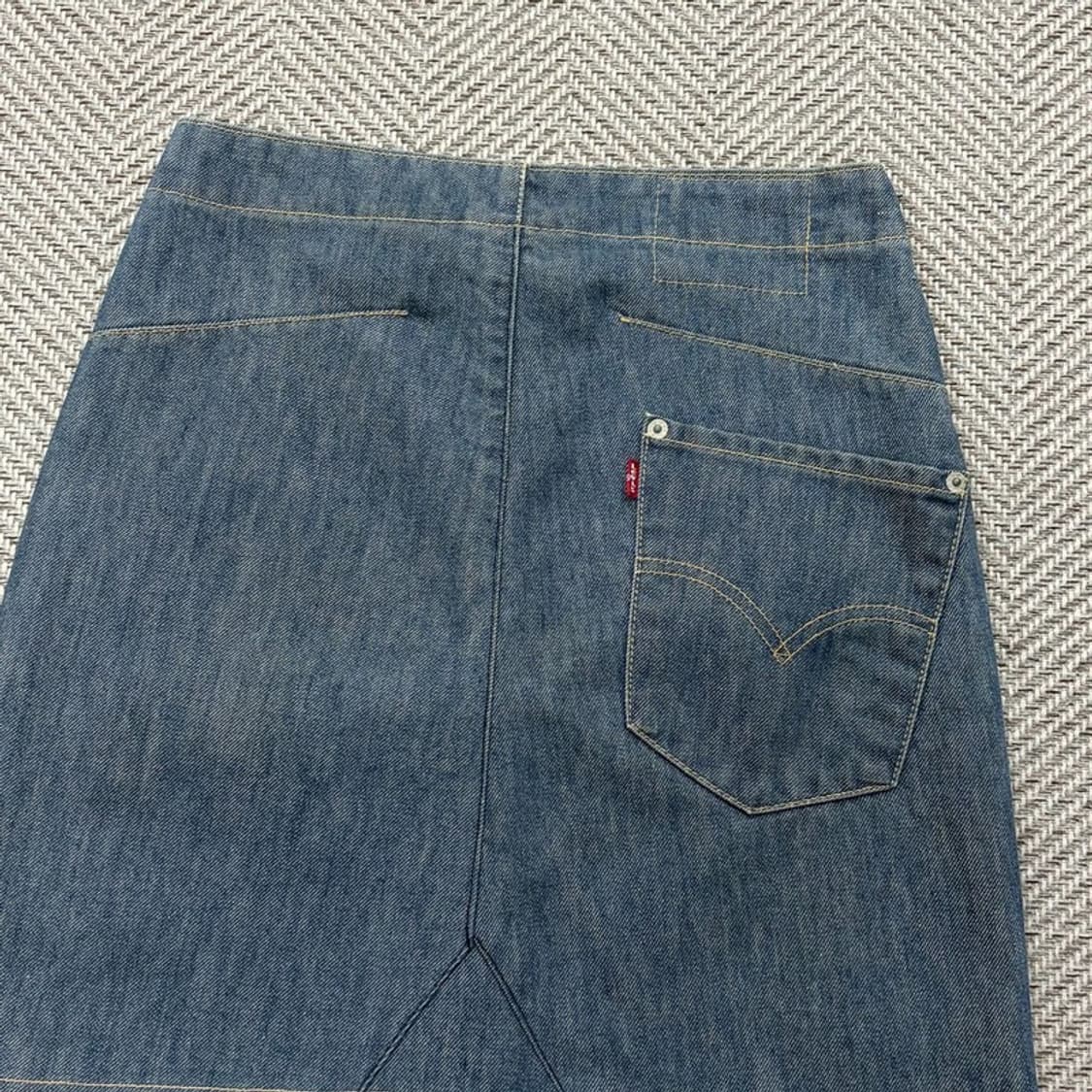 리바이스 엔지니어드 데님 스커트 v2686 상품이미지4