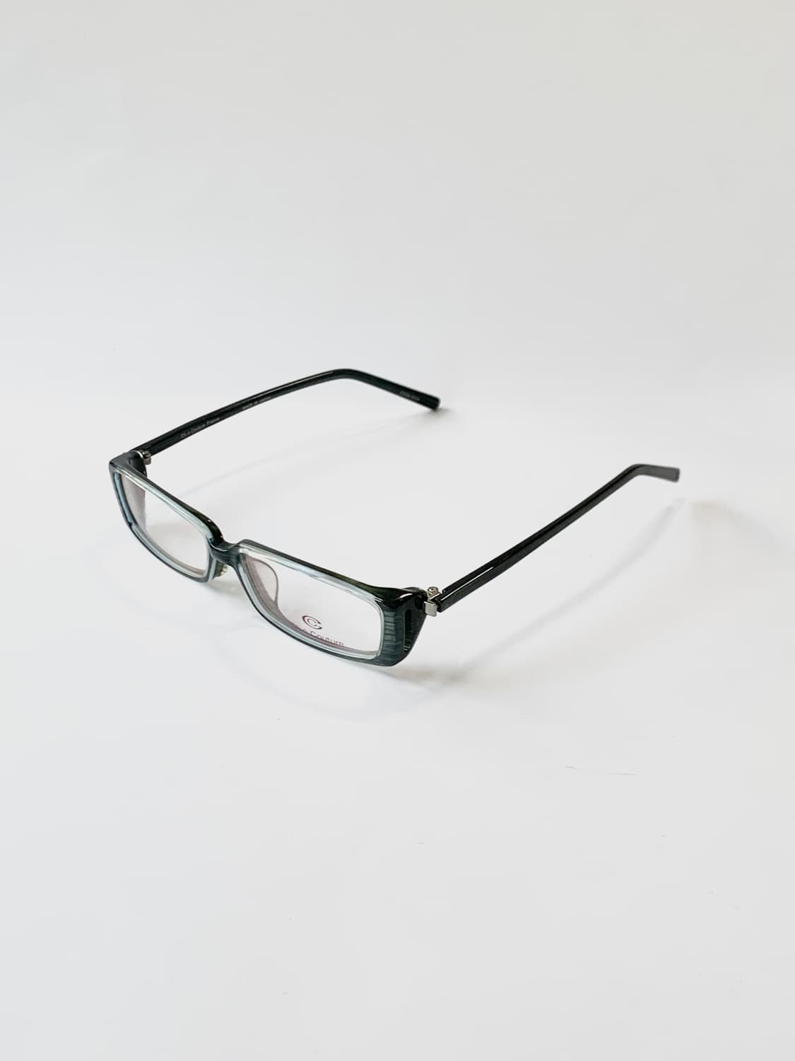 [픽키-668] 클리오 꾸뛰르 사각 아세테이트 안경 그레이 투명  상품이미지3