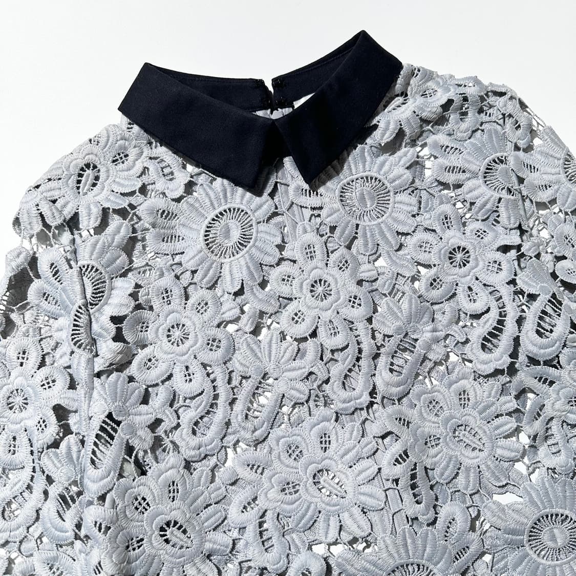 (매장판) 셀프 포트레이트 플로럴 패턴 레이스 블라우스 상품이미지3