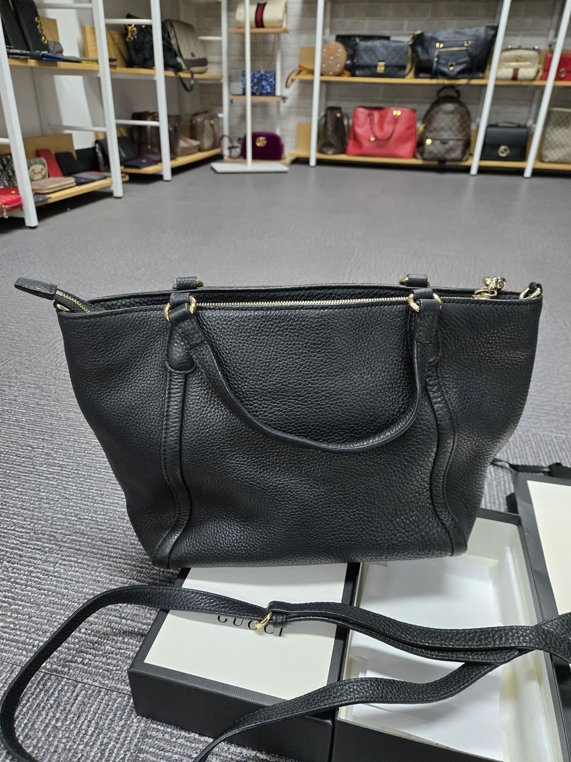 [정품][특가] 구찌 소호 테슬 숄더백 상품이미지2