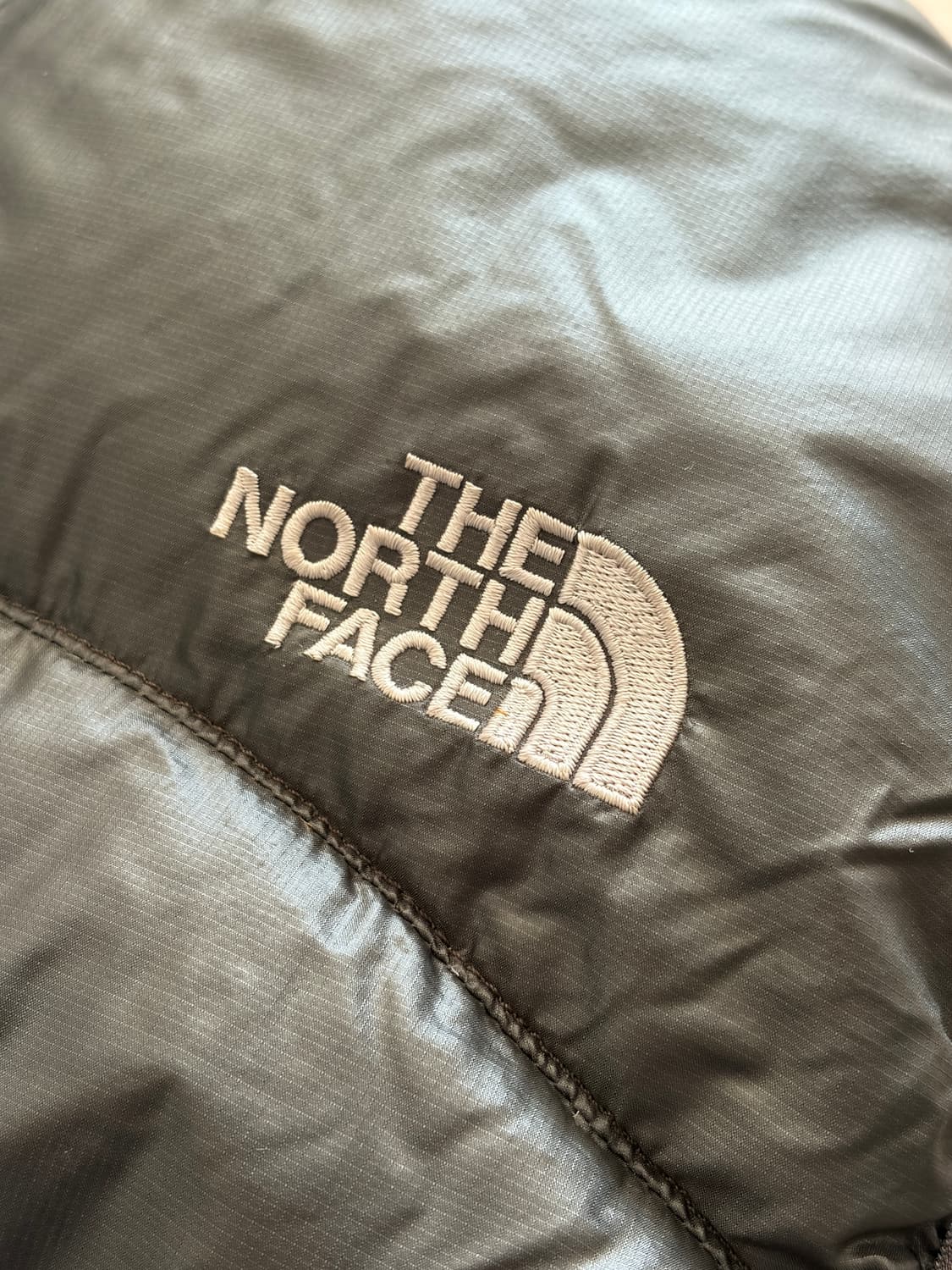 TNF 노스페이스 아콘가쿠아 다운 패딩 조끼 베스트 M (100) 상품이미지3