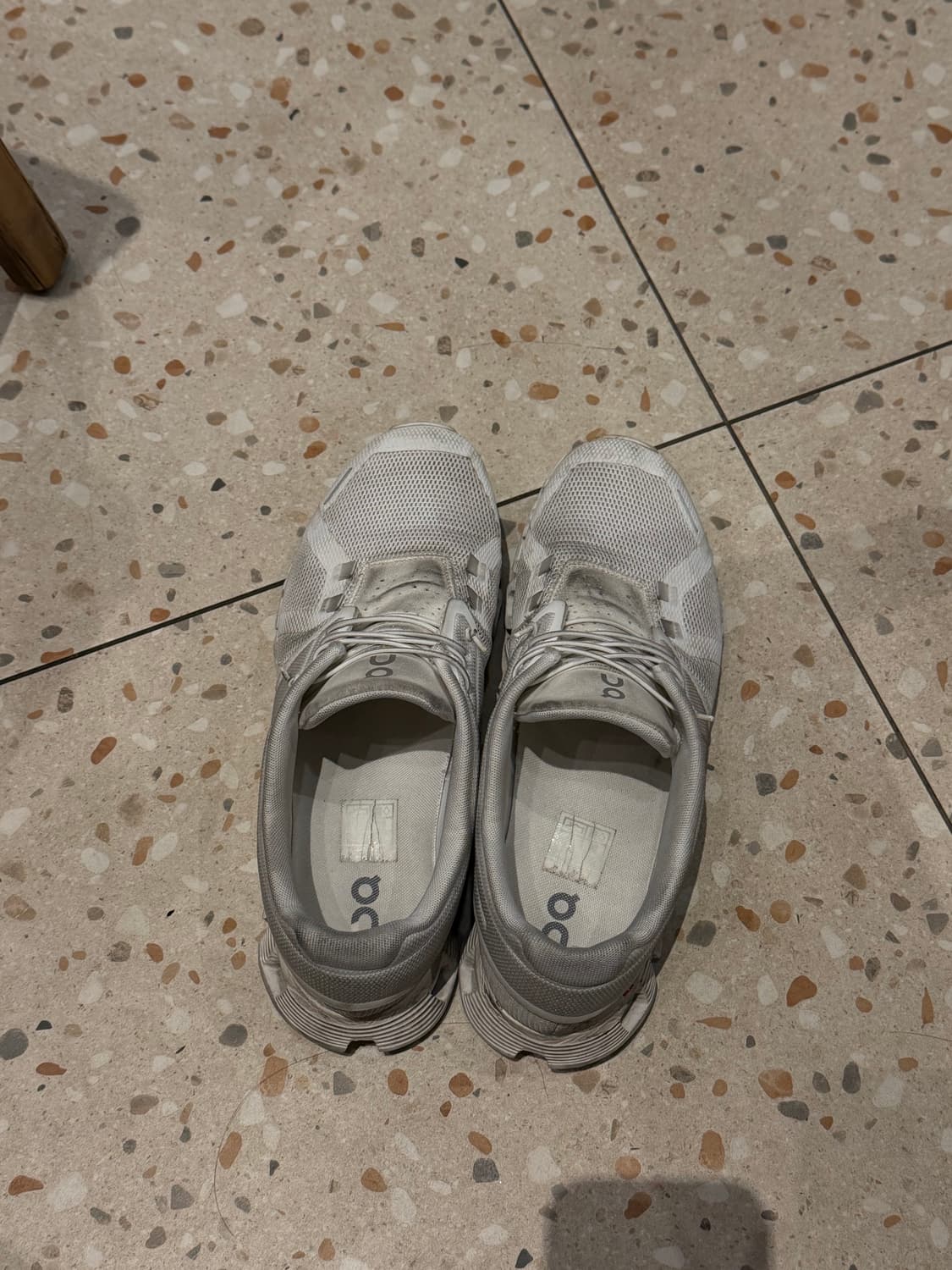 온러닝 클라우드 5 280 사이즈  명작입니다 클라우드 6보다 편안함 착 상품이미지2