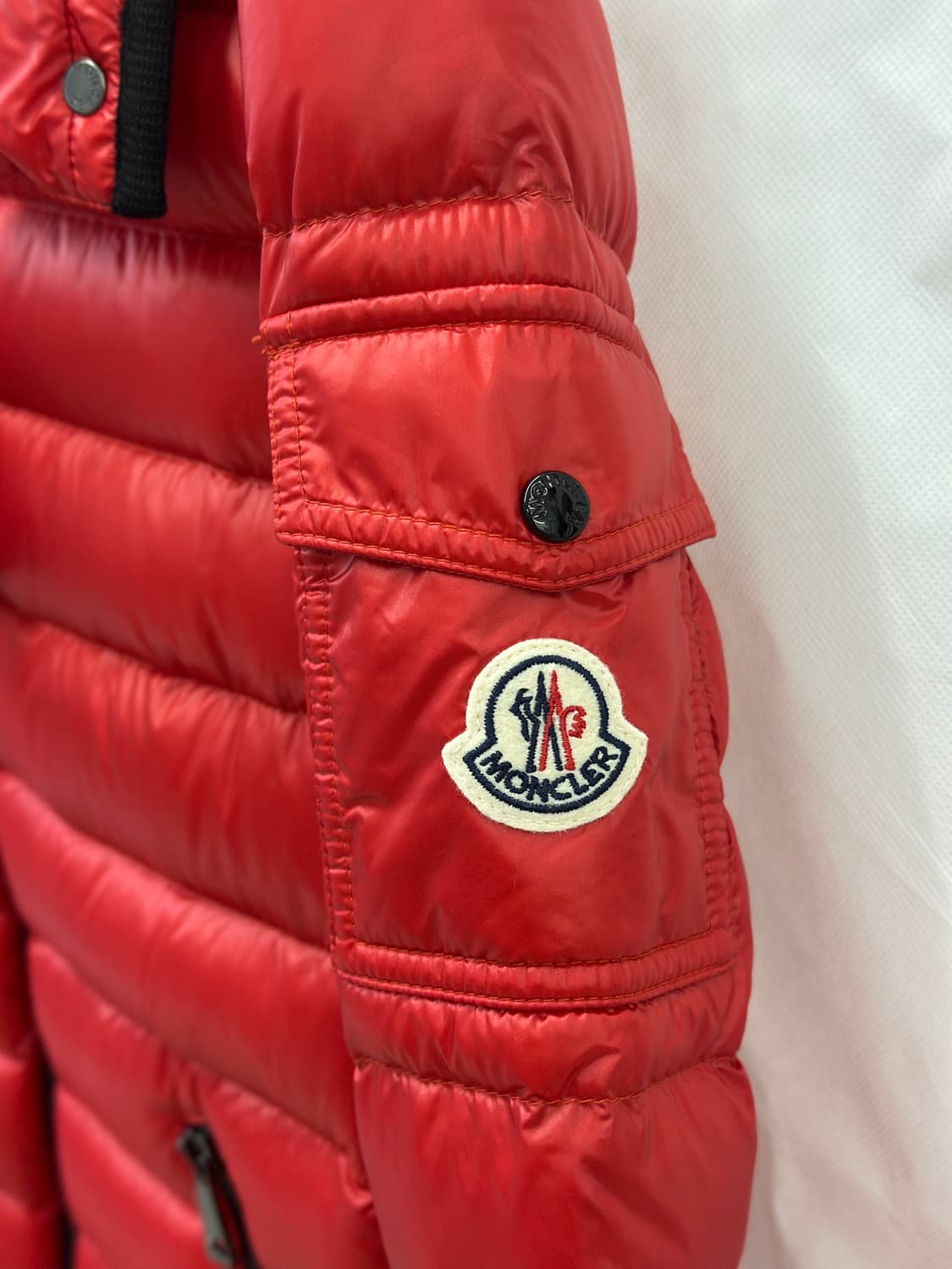 몽클레어 BLEU 레드 경량 후드 패딩  상품이미지7