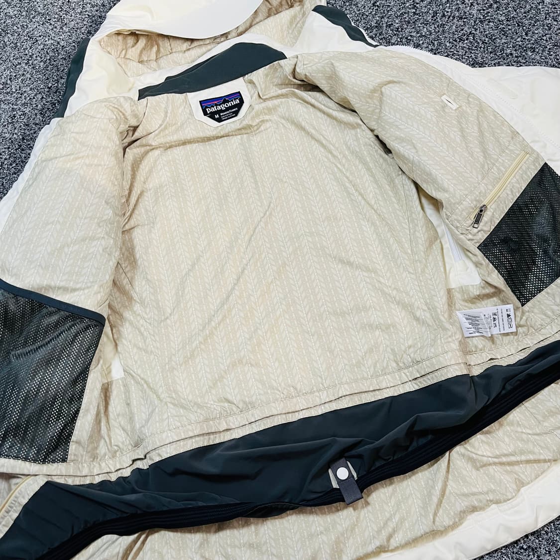 파타고니아 패딩 우먼즈 보드 스키 마운틴파카 상품이미지2