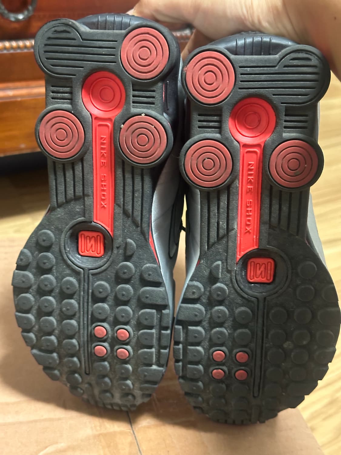 나이키 샥스 240 상품이미지4