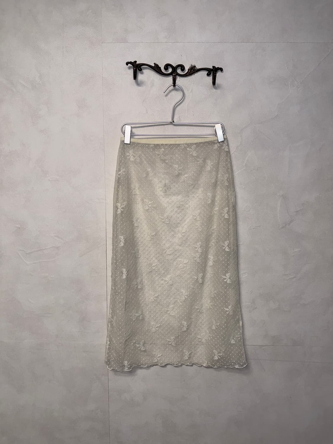 Ivory ribbon dot mesh lace layering sk 상품이미지3