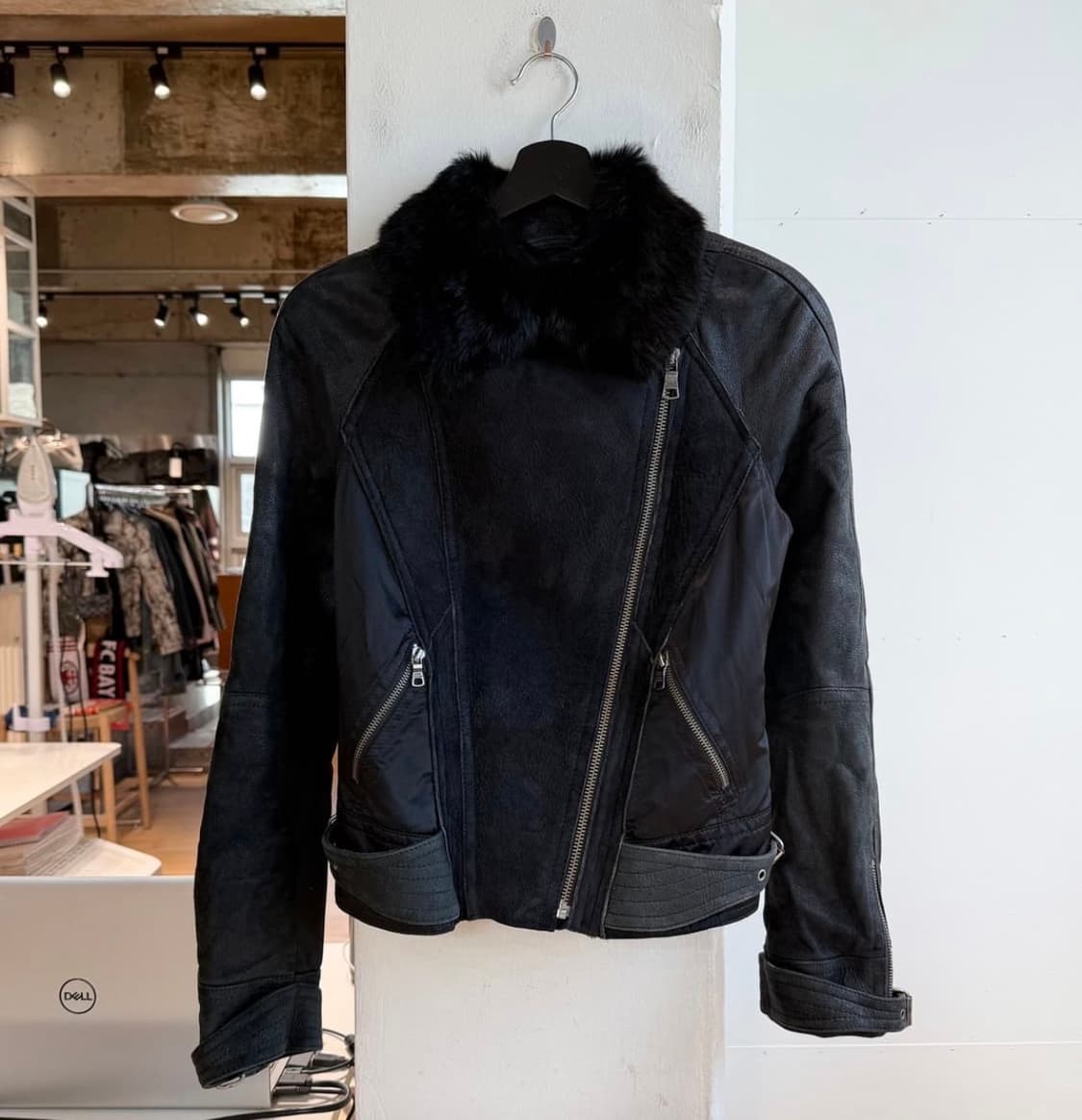 아르마니 익스체인지 블랙 레더 퍼 바이커 자켓 상품이미지1