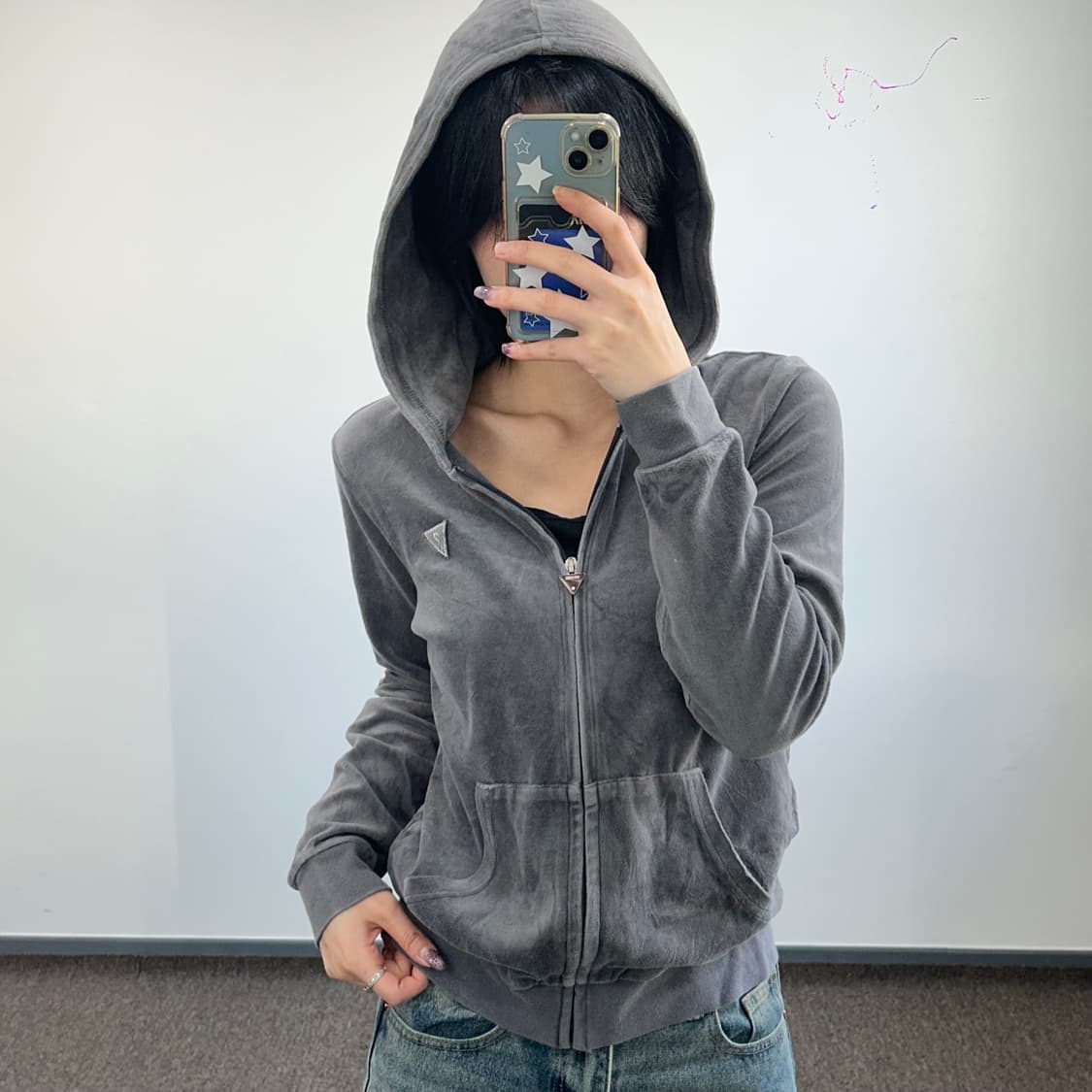 Guess  게스 백포인트 큐빅벨벳 후드집업 상품이미지2